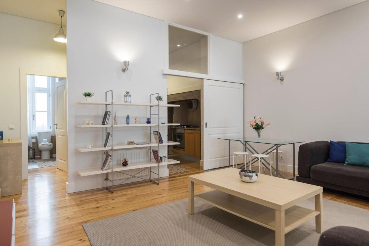 Lovelystay - Downtown Cosy Wonder Lisbona